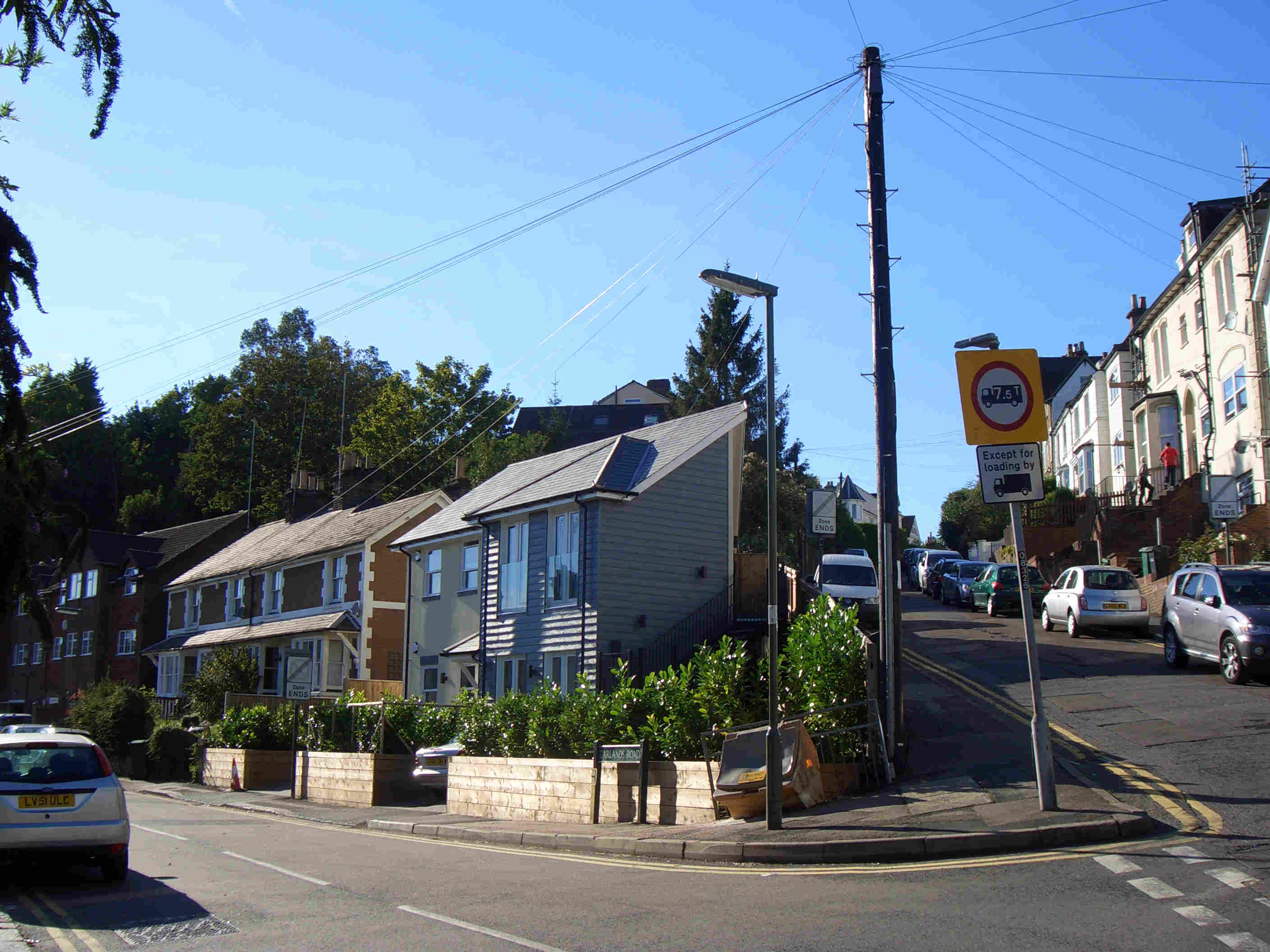 Photo of 2 Garlands Road