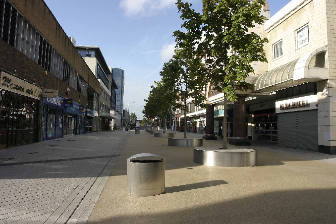 Redhill High Street. This has recently been re-modelled with new street furniture, improved paving and new trees. This project was completed in early 2005 - Photograph by Steve Lawrenson ARPS APAGB